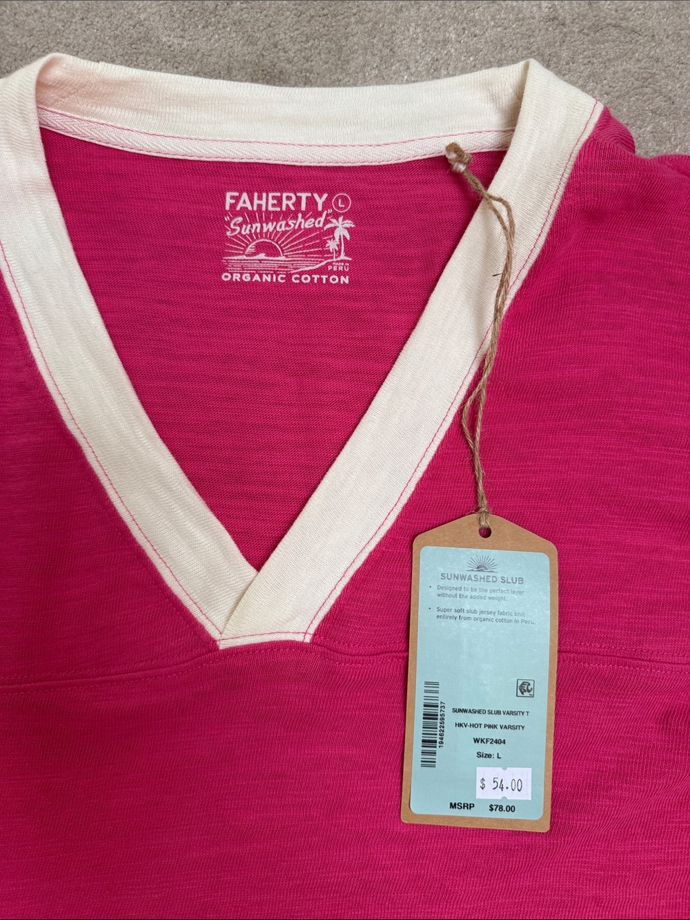 NWT!! Faherty Women’s V-Neck Tee in Magenta with White Trim - Picture 3 of 3